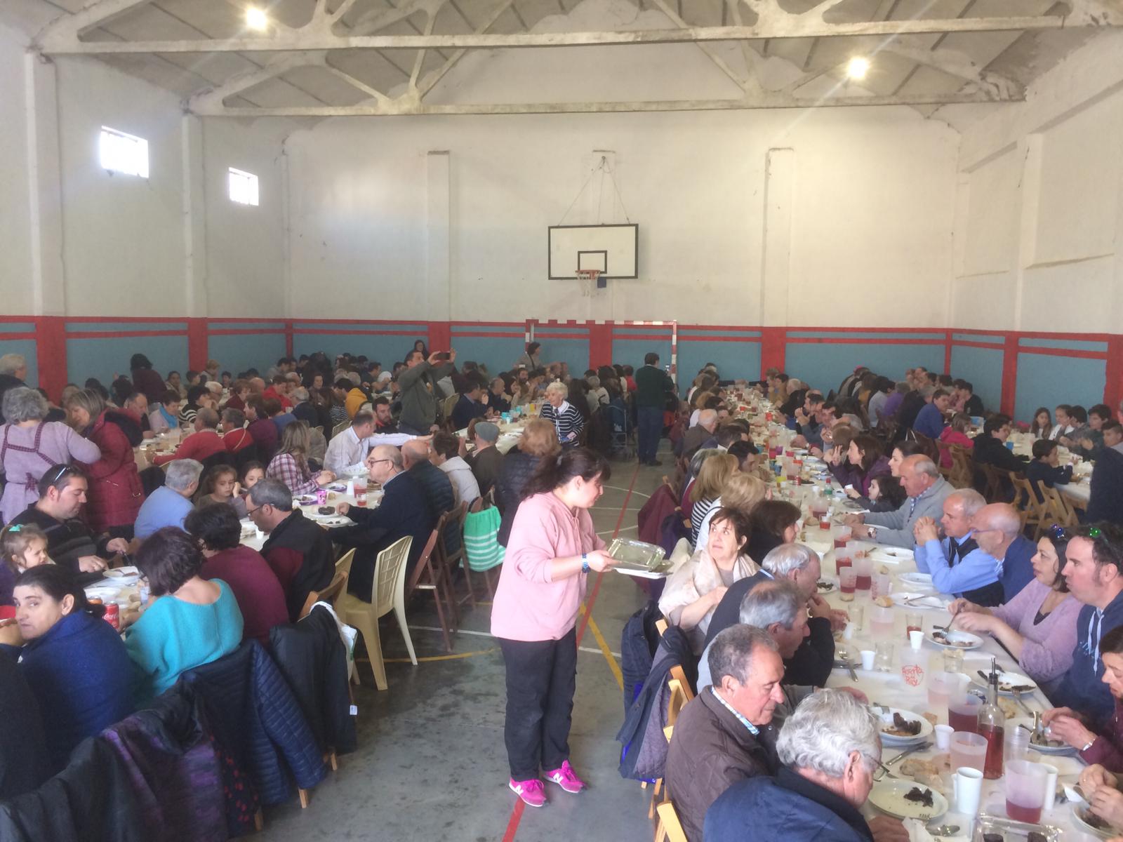 COMIDA EN HUERTA DEL REY