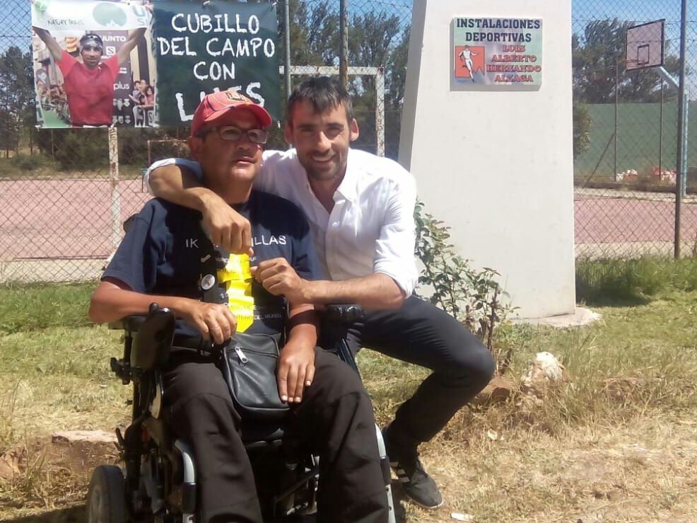 Ricardo Díez Ausín junto a su gran amigo, el campeón del mundo de carreras por montaña Luis Alberto Hernando.