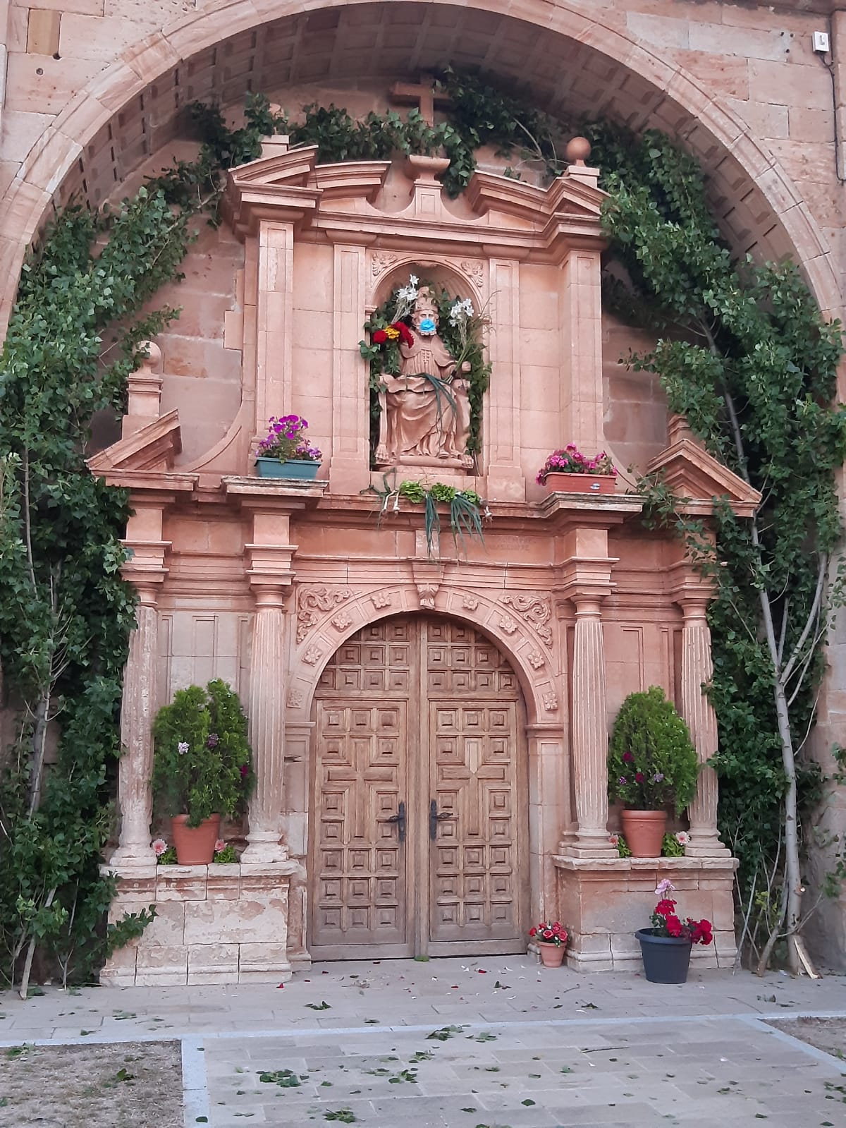 Iglesia de San Pedro en Hacinas