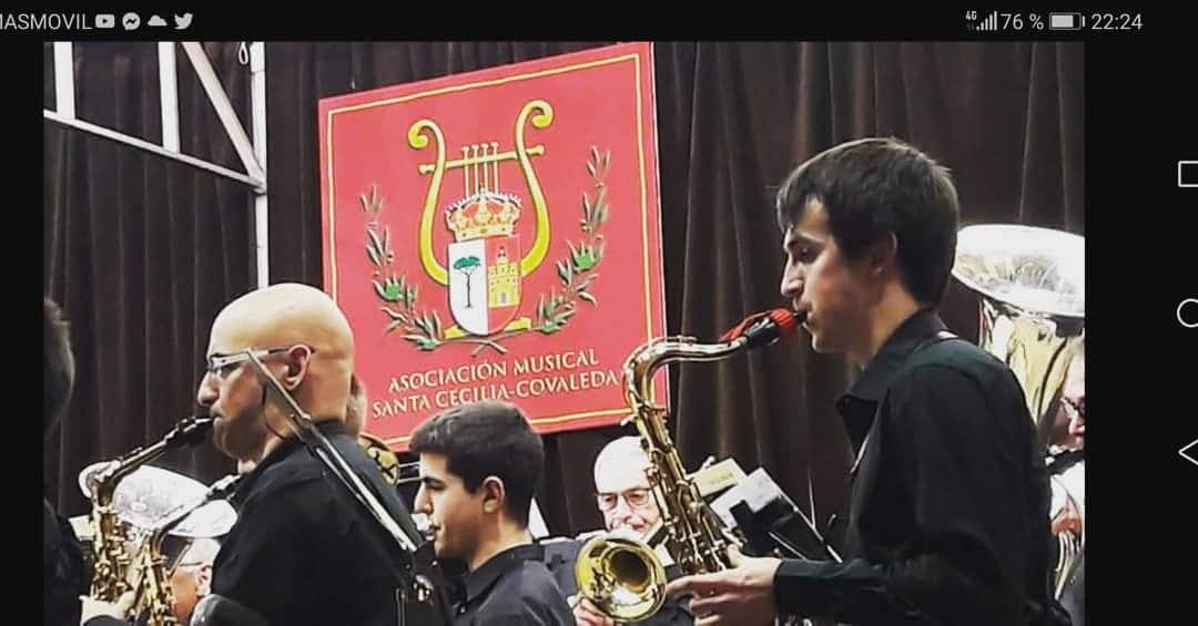 BANDA DE COVALEDA DE CERCA