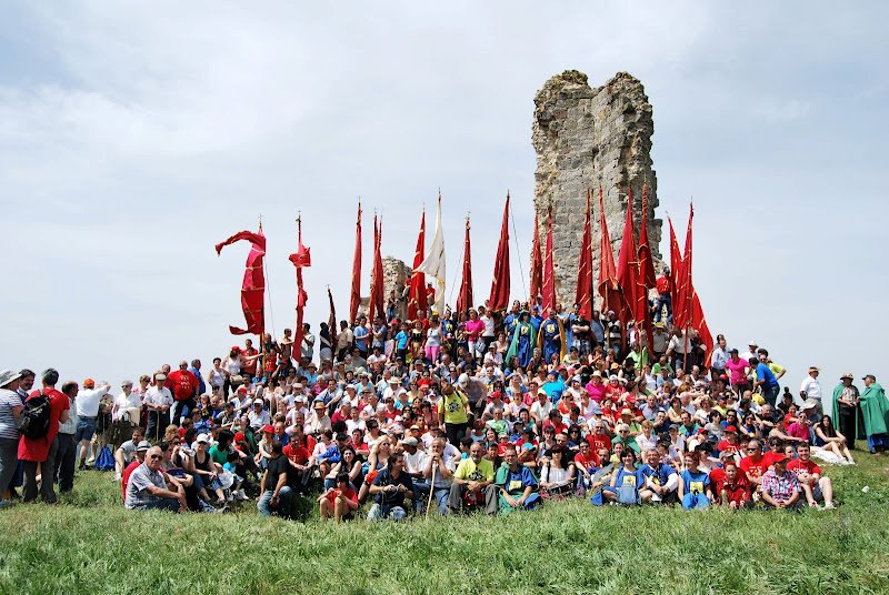 LOS PENDONES EN LARA