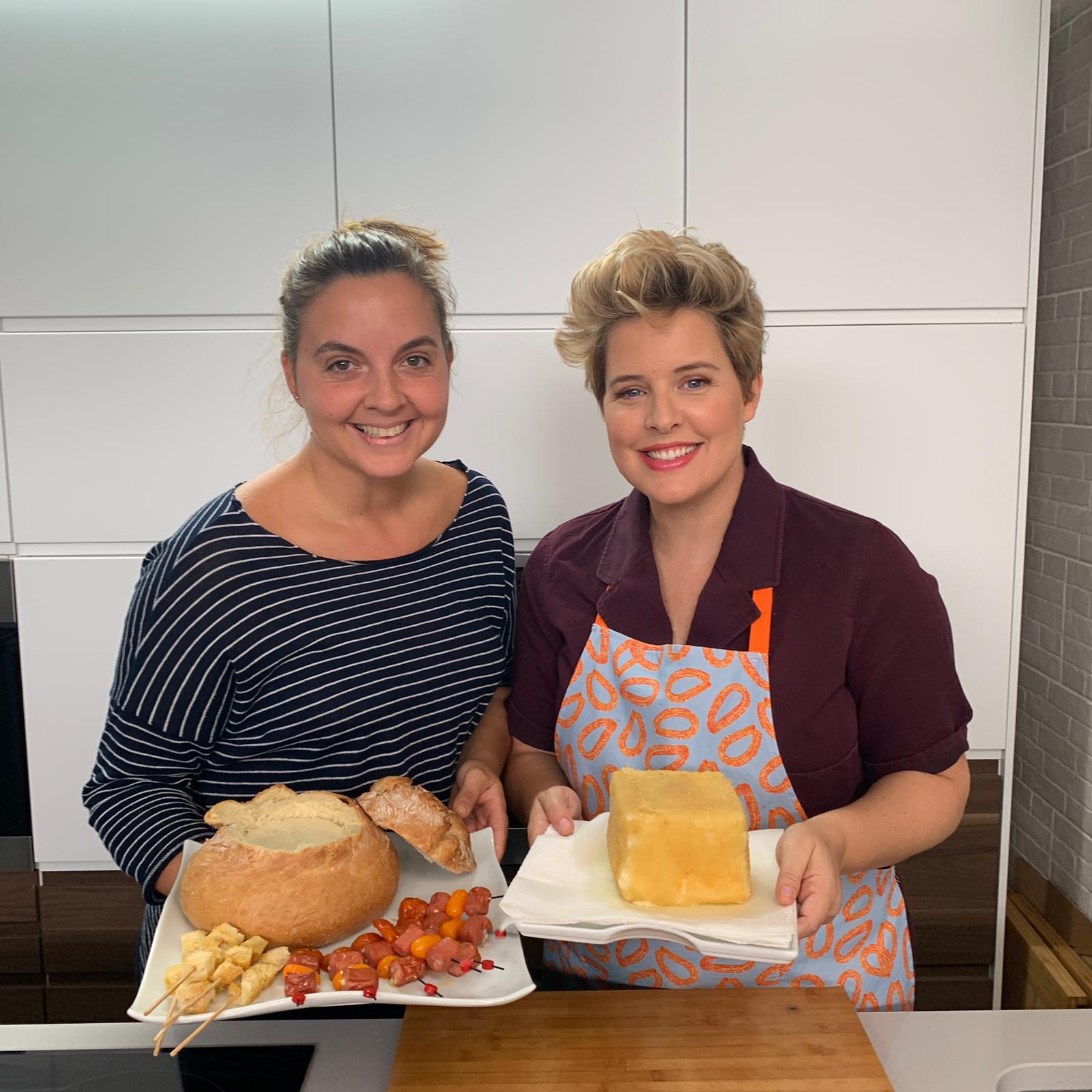 CON TANIA LLASERA EN REAL MUM