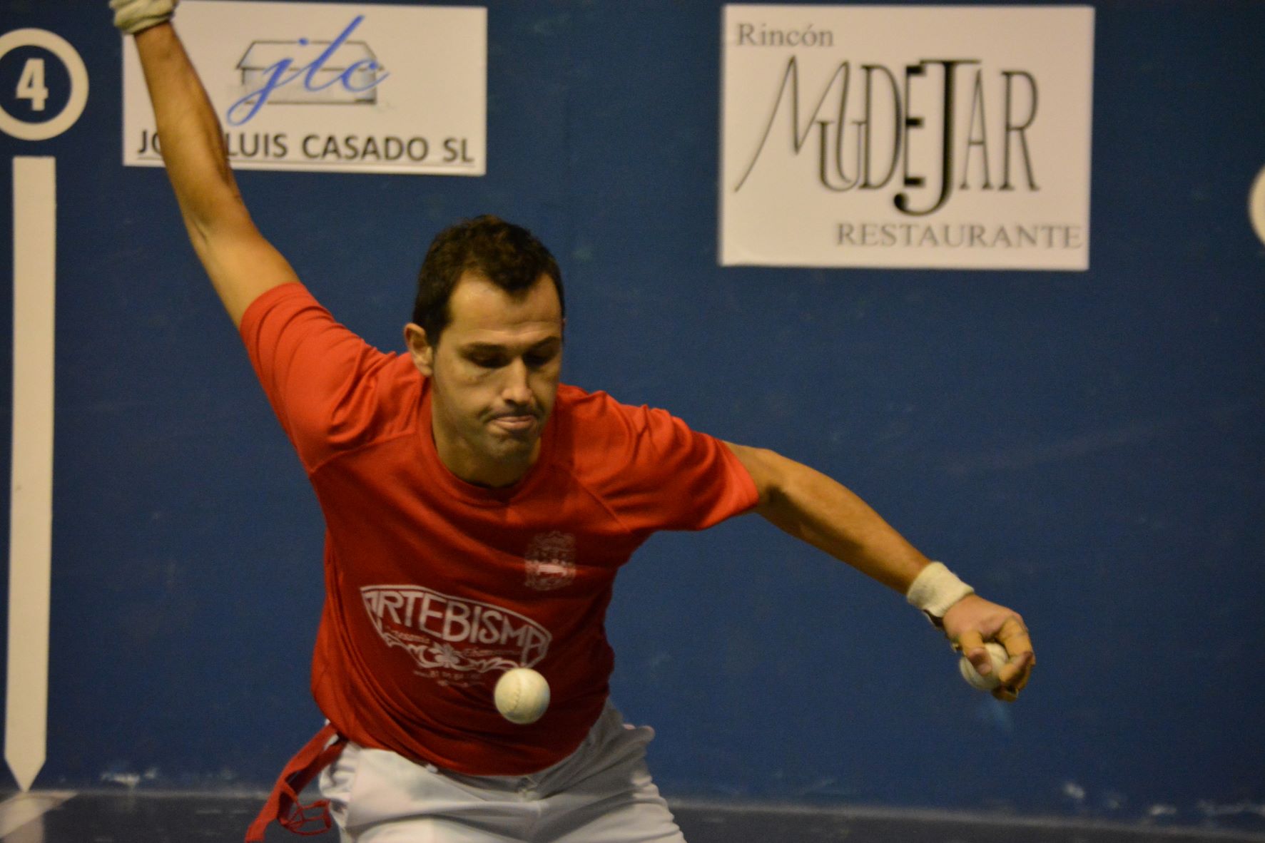 Mano_Corredera_Las_Villas