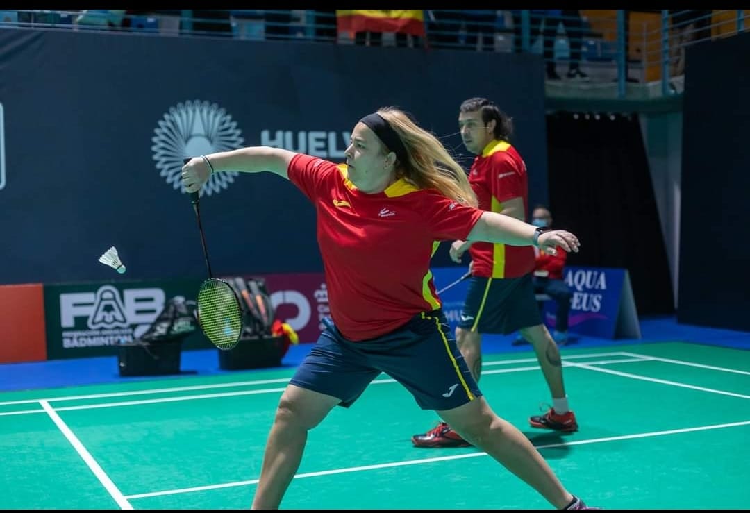 Un instante del doble mixto con Cristina Puebla y Sergio Latorre