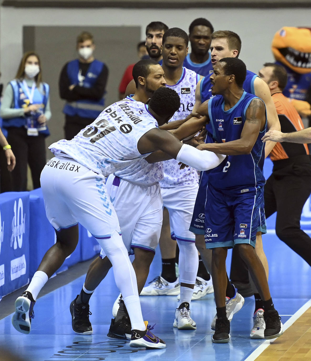 Basket_MAK_4986