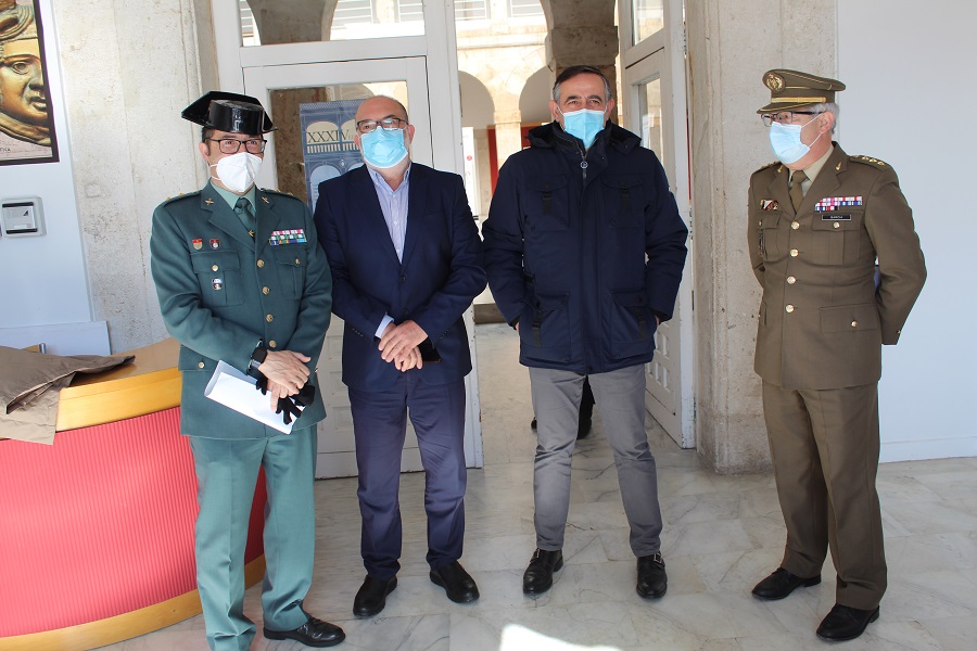 MESA REDONDA MUJER Y GUARDIA CIVIL (1)
