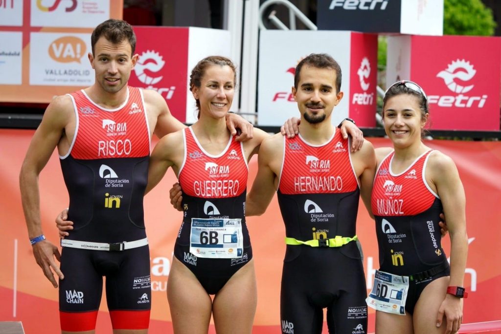 Relevo-Mixto-Club-Triatlón-Soriano-1024x684
