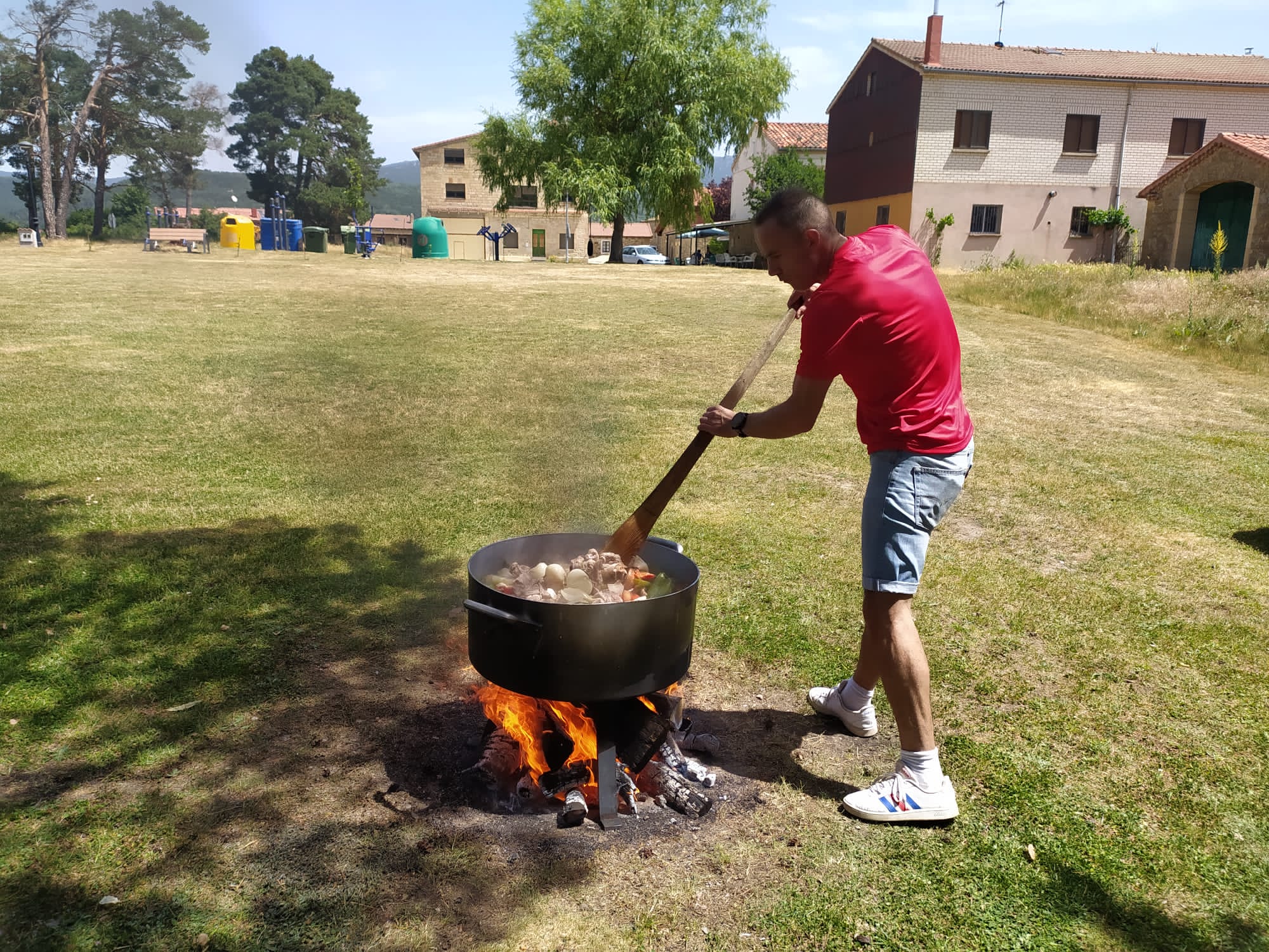 REGUMIEL VOLUNTARIOS DE LA MUÑALBA (2)