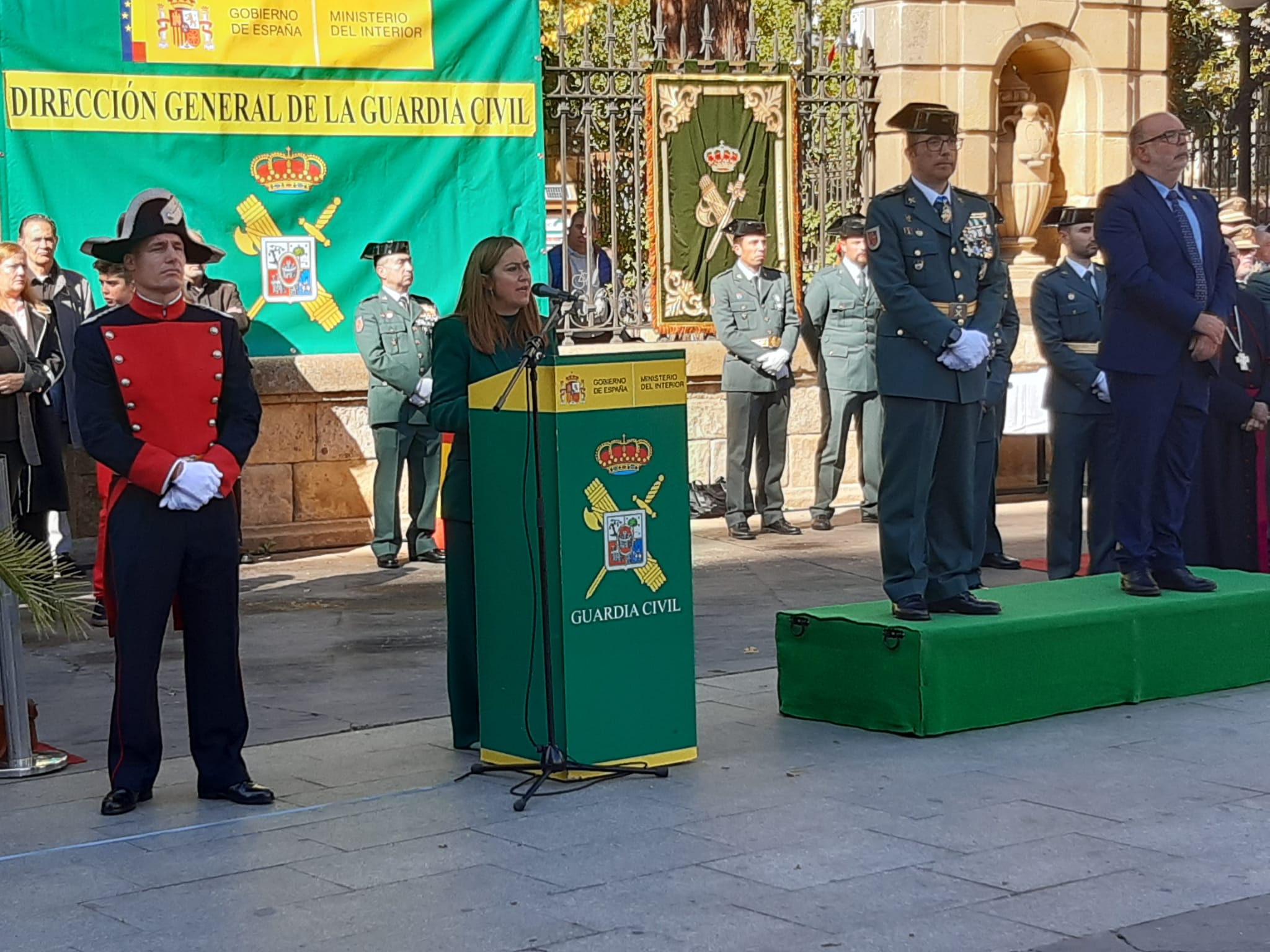 La celebración de la patrona de La Guardia Civil se extiende a varios...