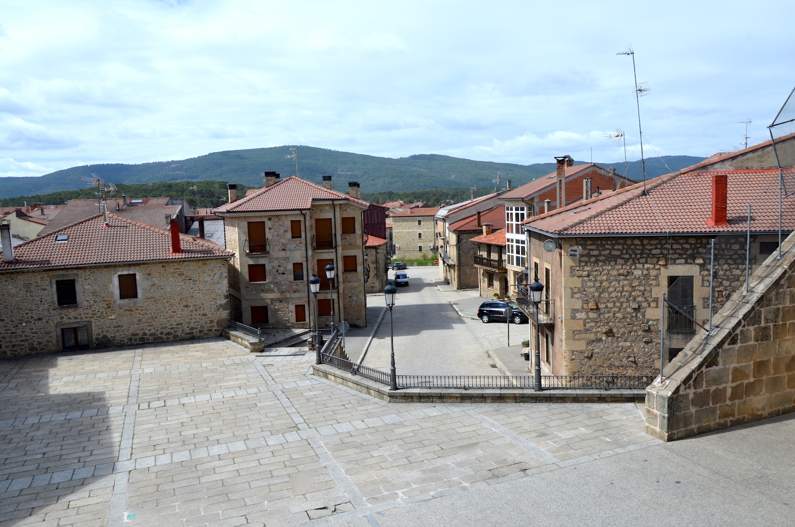 Un proyecto de placas solares para generar una comunidad energética en Duruelo de la Sierra