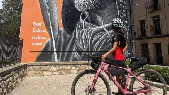 Las provincias de Burgos y Soria, escenario de un documental 'El Camino del Cid: diario de una ciclista'