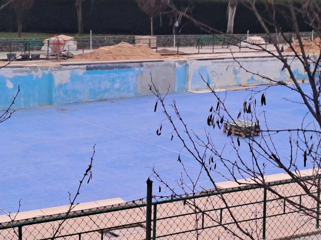 El Ayuntamiento de San Leonardo de Yagüe acomete la reforma del complejo de las piscinas
