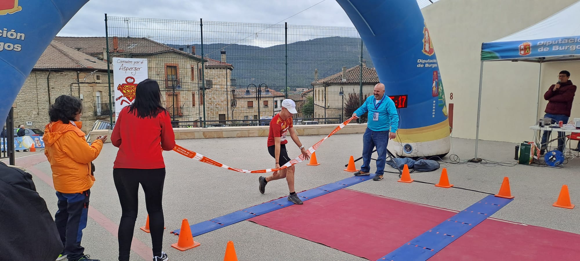 Fabián Venero Jiménez y Sara Pérez Sancho se imponen en la Prueba Reina de la III edición de la Muñalba Trail Xtrem