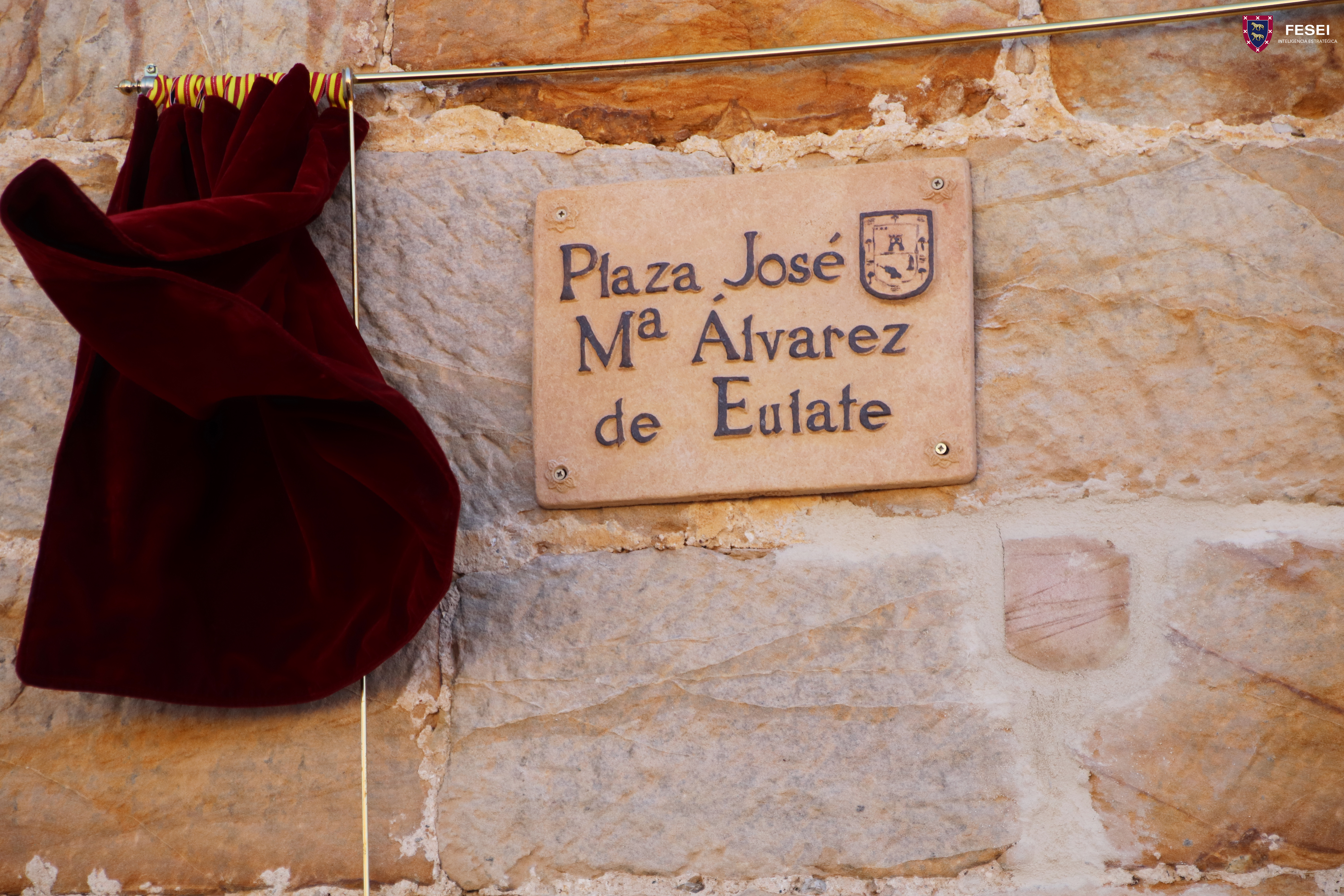 Colocacion placa en Hontoria
