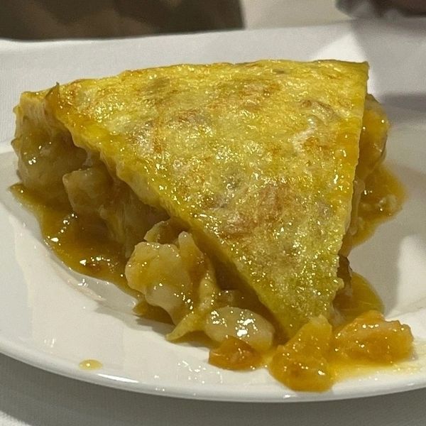 Trozo de tortilla presentado por Luis Alberto Simón