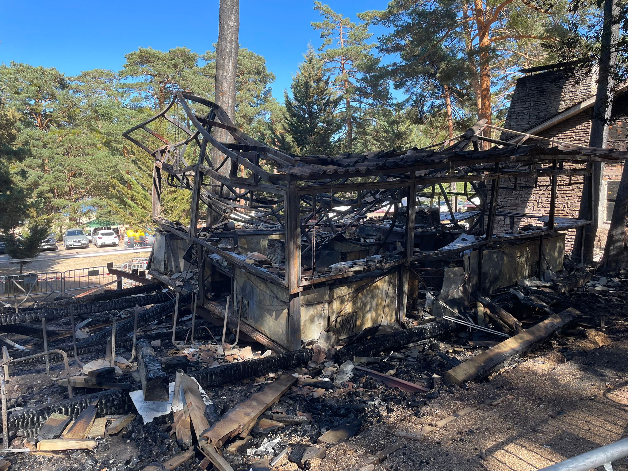 INCENDIO EN PLAYA PITA (2)