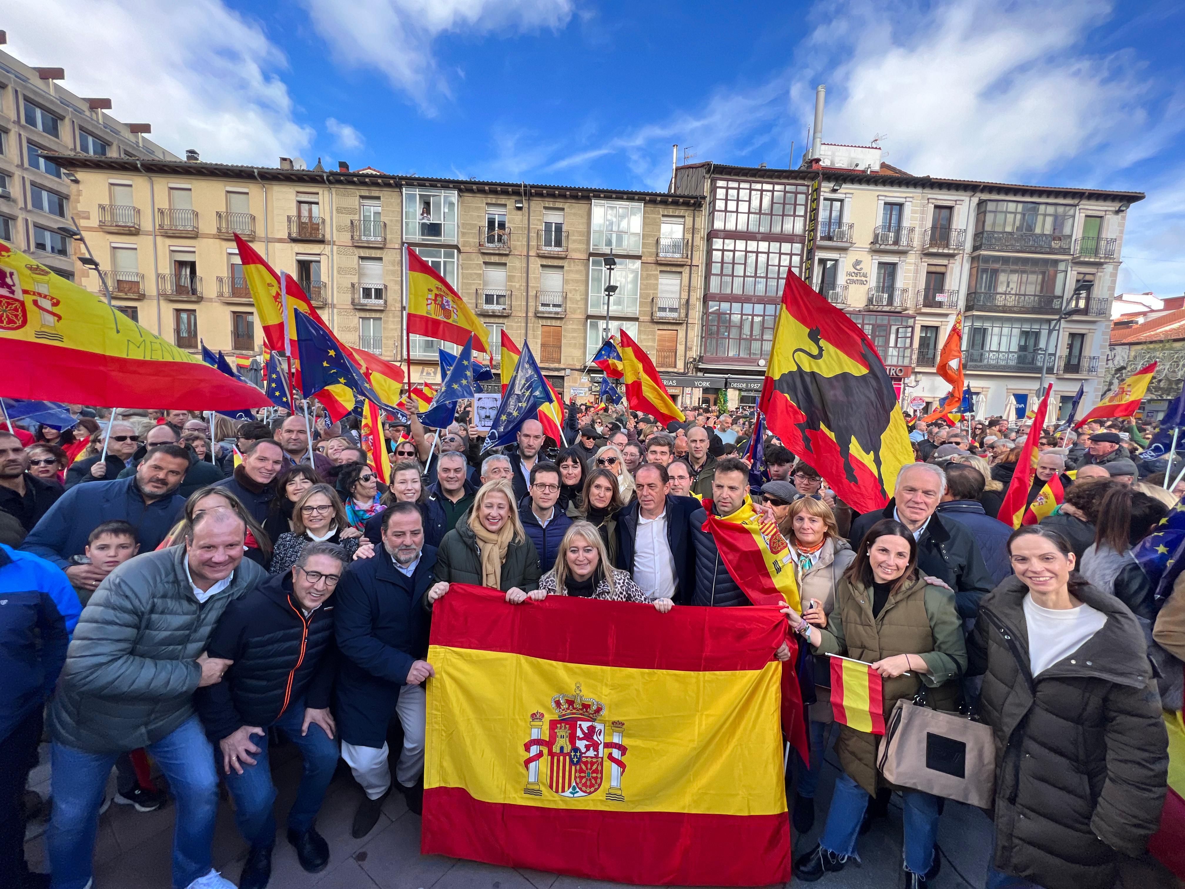 Miembros del PP de Soria en la concentración