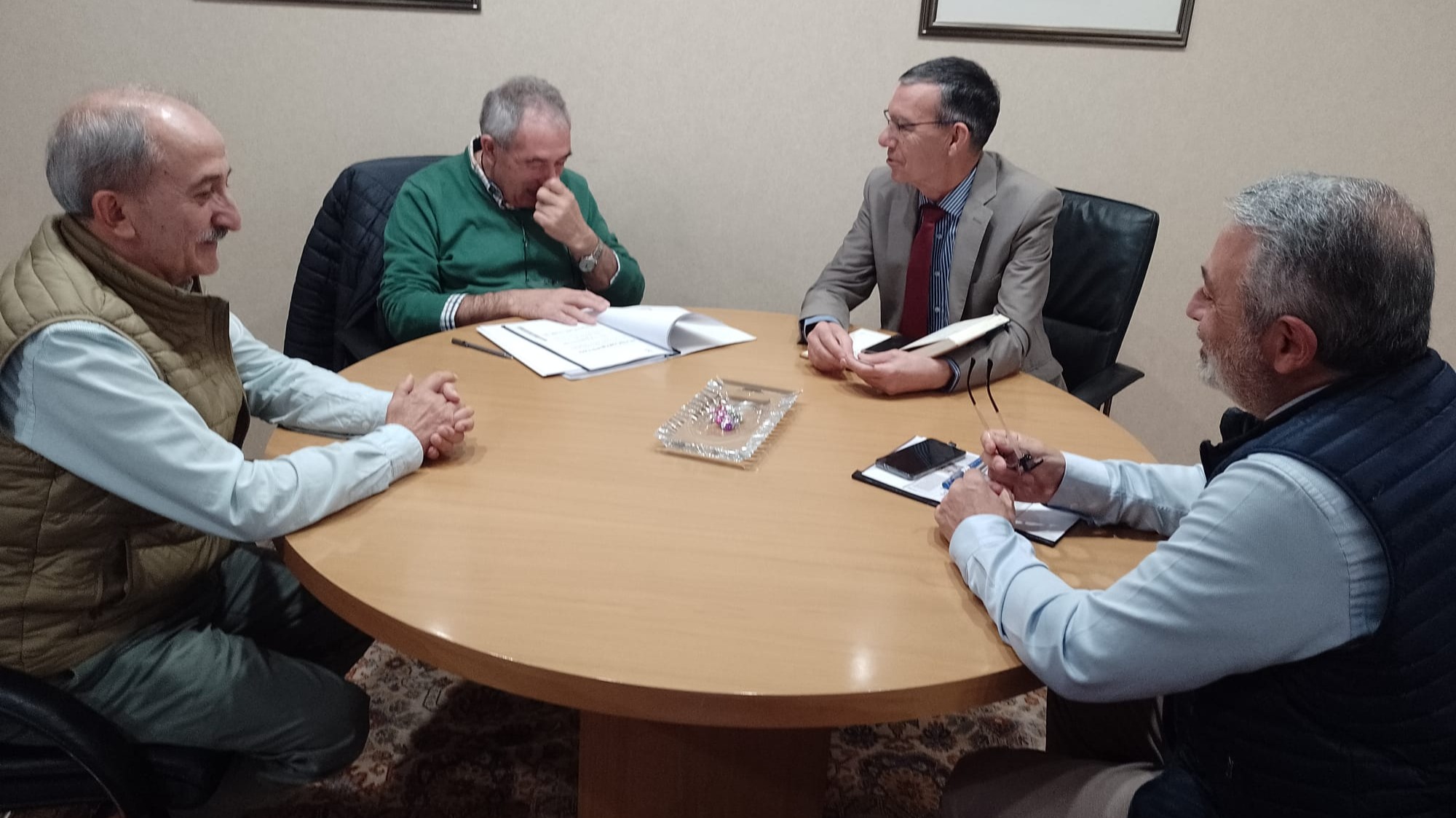 Los alcaldes de Canicosa y Hacinas trasladan al subdelegado las alternativas para la depuración propuesta del Alto Arlanza