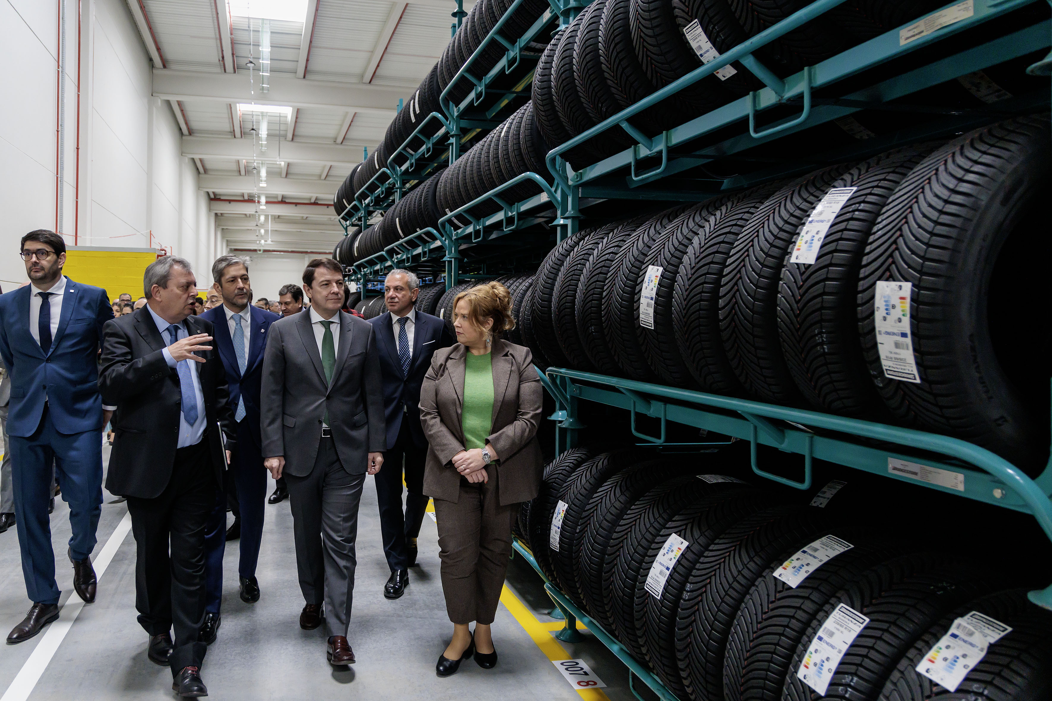 Visita de Mañueco a Burgos (2)