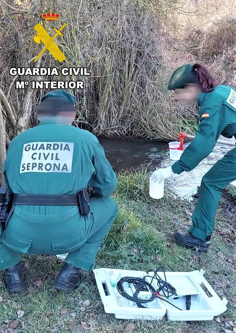La Guardia Civil encuentra irregularidades en las aguas residuales de un centro de tratamiento de residuos