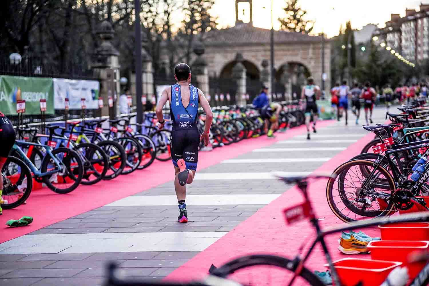 Náutico de Narón femenino y Peñota Dental Alusigma masculino lideran las Ligas Nacionales de Duatlón que se deciden en Soria el fin de semana