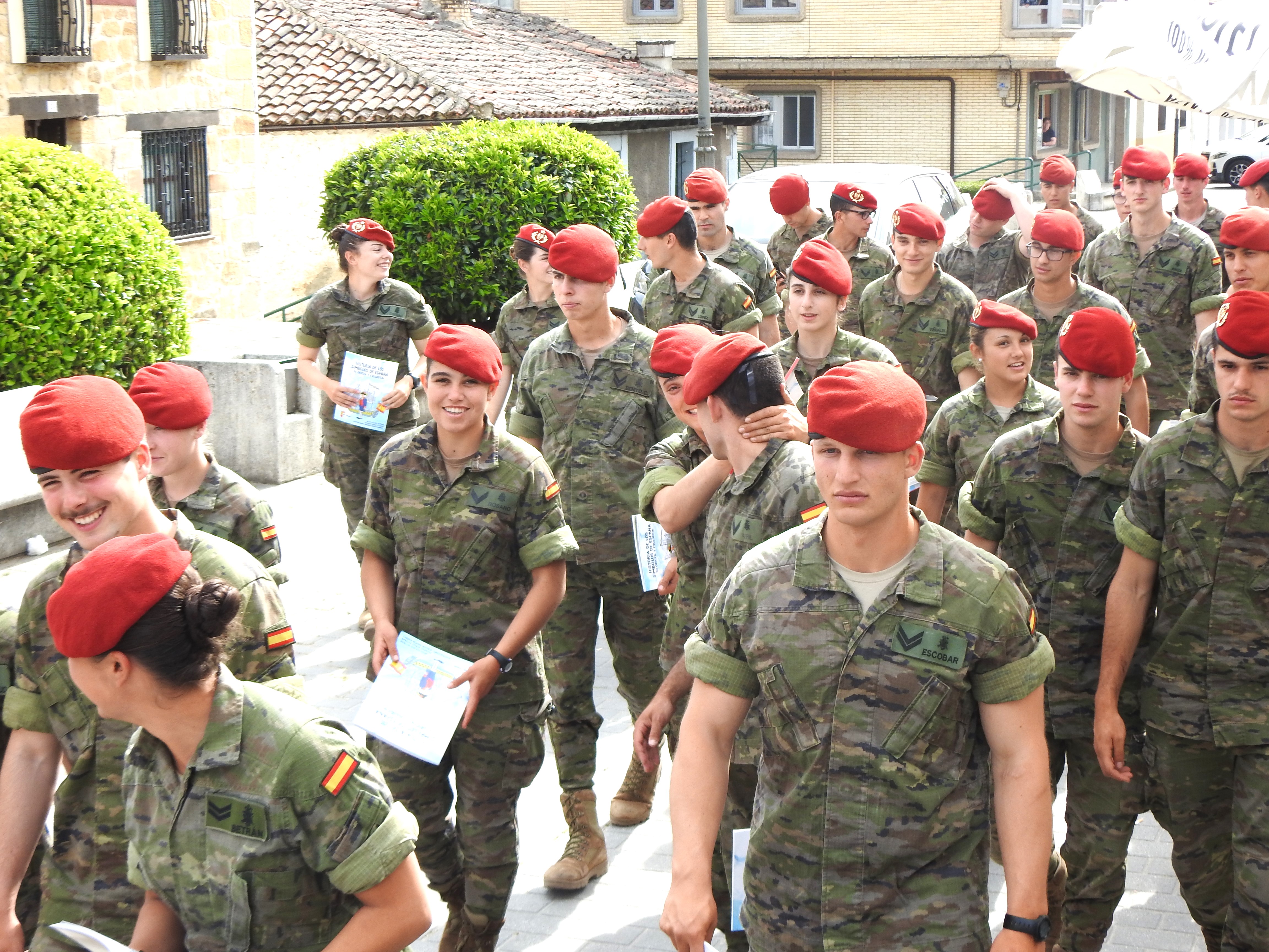 CADETES EN NAVALENO (6)