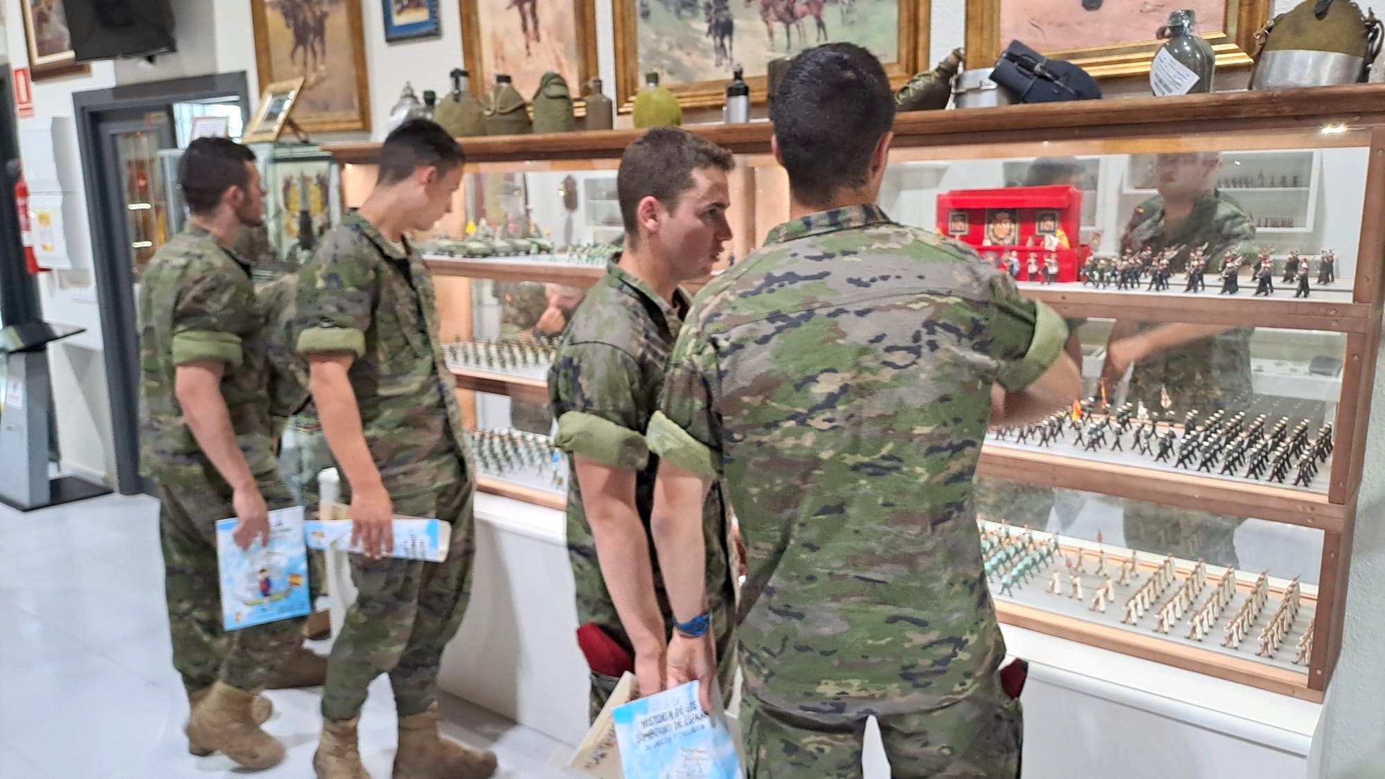 CADETES NAVALENO OK (2)