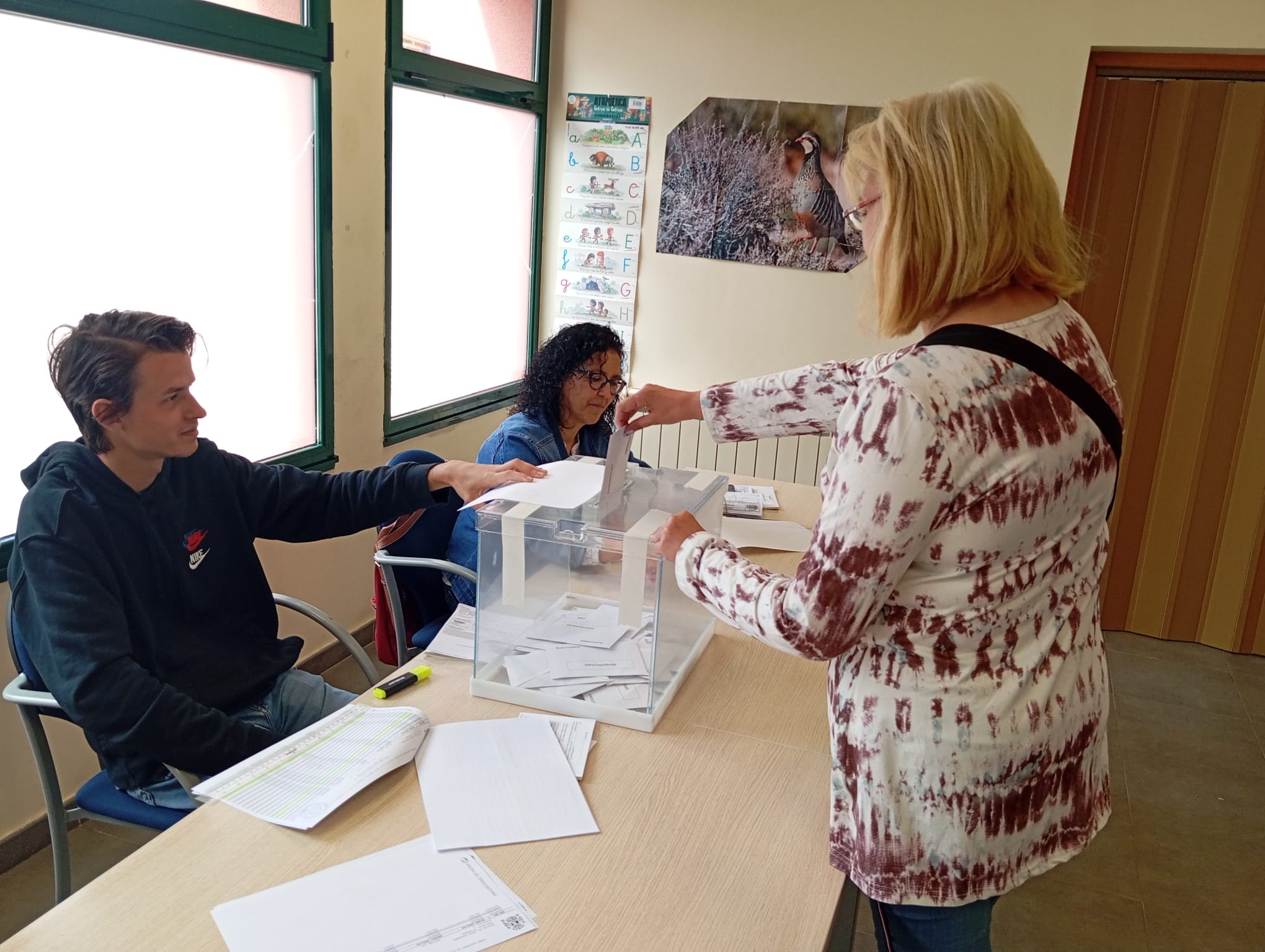 ELECCIONES EUROPEAS EN PINARES (6)