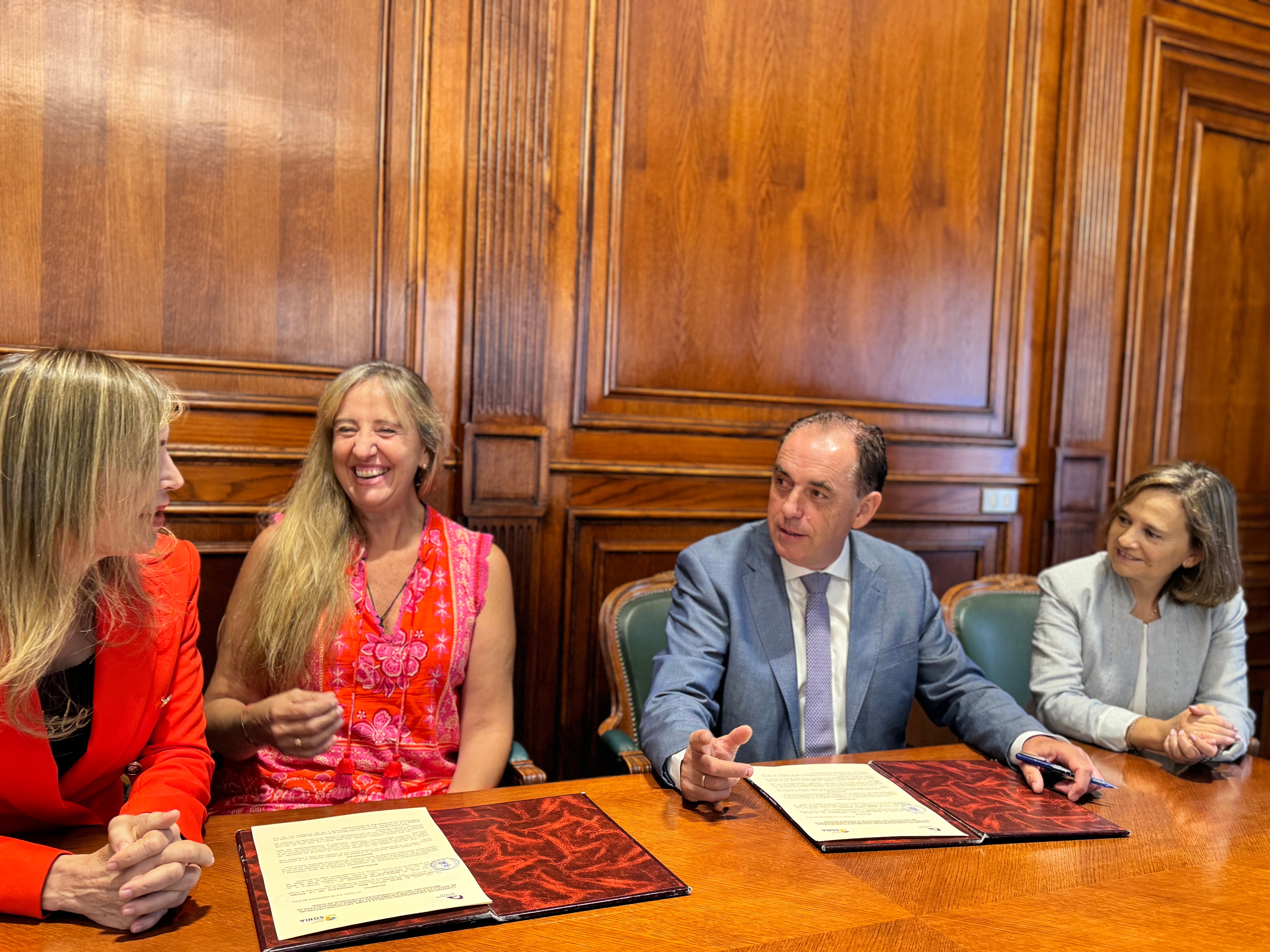 FIRMA CONVENIO TURSORIA