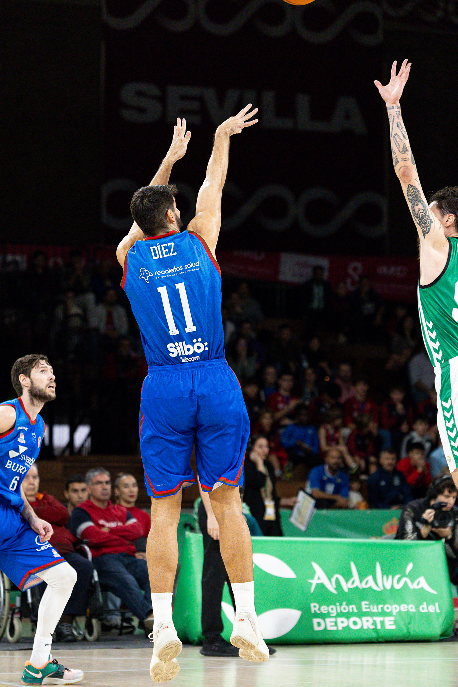 Real Betis Baloncesto-Silbö San Pablo Burgos (Firma – Real Betis Baloncesto) (4)