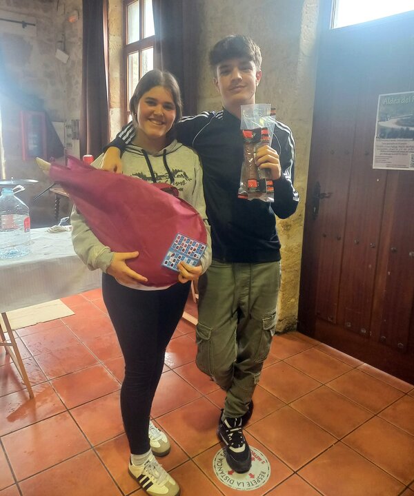 María y Marcos ganaron el bingo y la línea