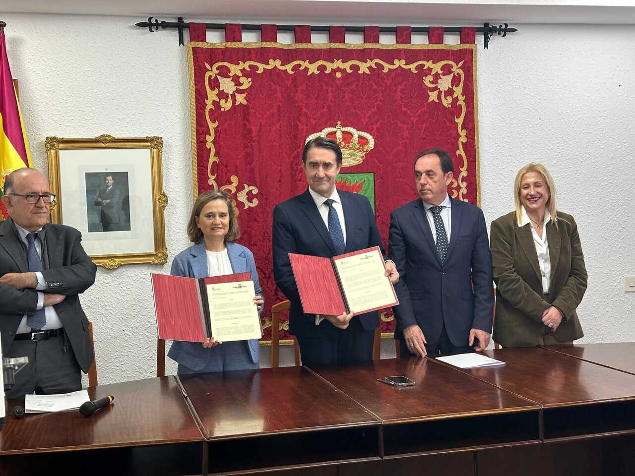 WhatsApp+Image+2025-11-05+at+14.05.44+(3)