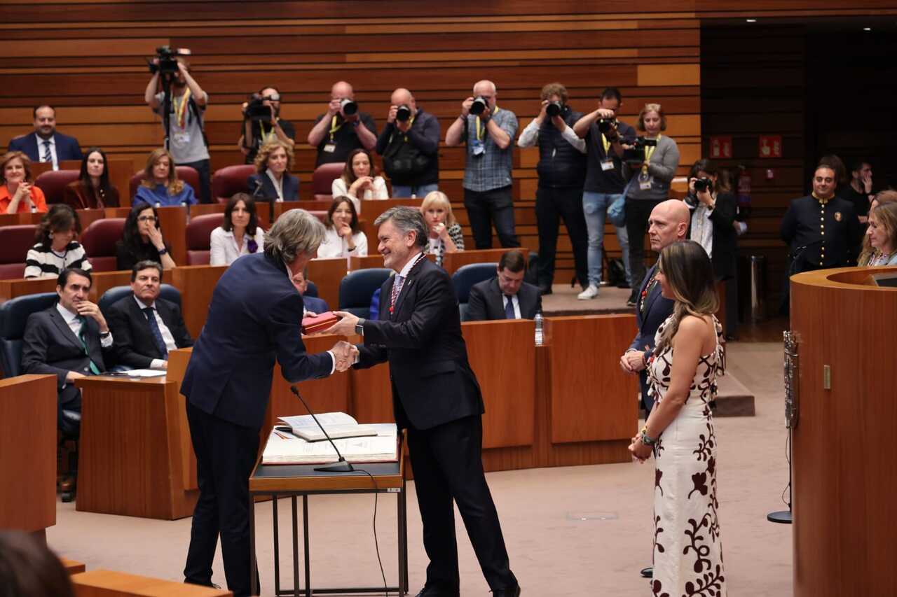 c20bf2a0-d2d9-4c33-b9cc-4997c8561ca3