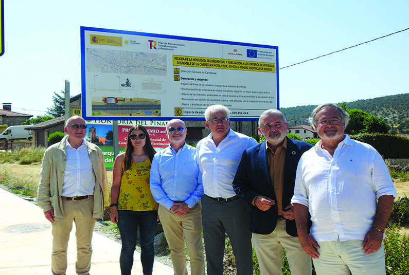 Representantes institucionales en la presentación de la travesía N-234