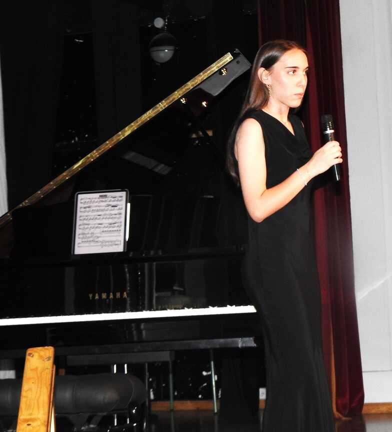 ELENA LUCAS PIANO (3)